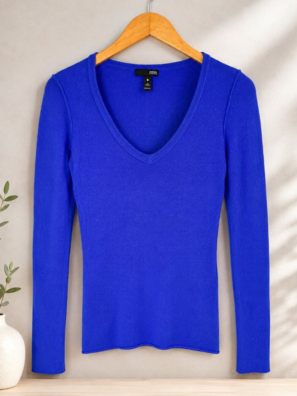 Aqua Cashmere Blue V Neck Sweater Women's Small Pullover